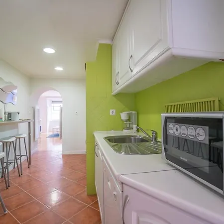 Guestready - Colorful 1br Apt - 15 Mins To Castelo De S Jorge *