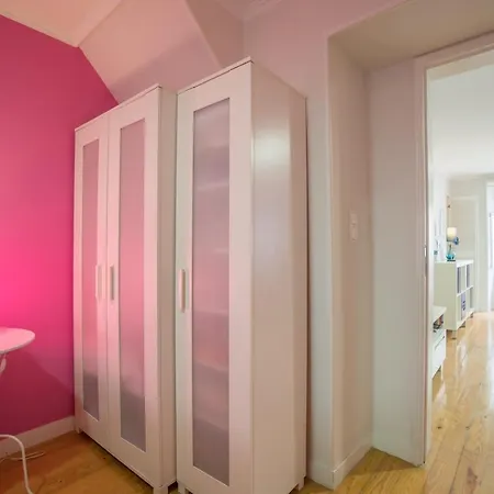Guestready - Colorful 1br Apt - 15 Mins To Castelo De S Jorge Appartamento Lisbona