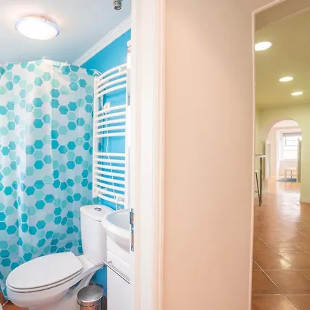 Guestready - Colorful 1br Apt - 15 Mins To Castelo De S Jorge * Lisbona